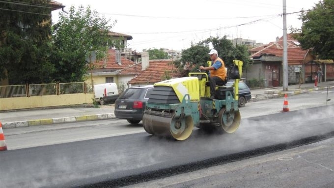 Започна ремонтът на улична мрежа в Криводол съобщиха от местната