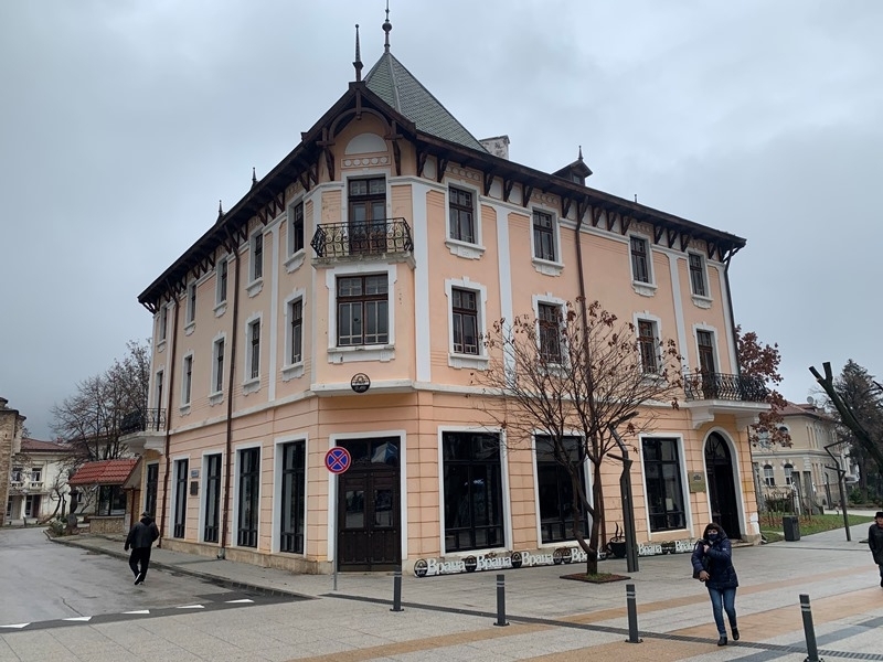 Близо 60 000 фиданки от различни дървесни видове е предоставило