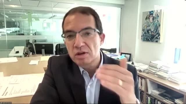 Изпълнителният директор на фармацевтичната компания Модерна Стефан Бансел смята че