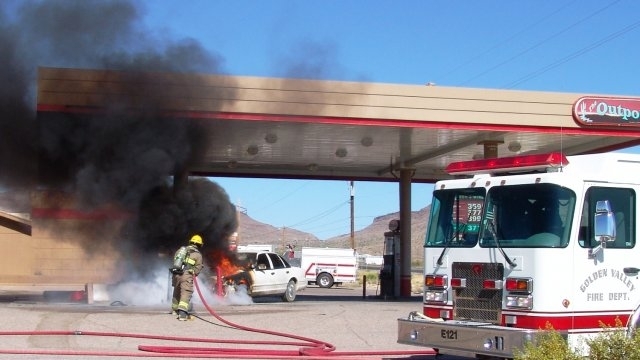 Джип горя на бензиностанция на автомагистрала Тракия информират от ОД МВР