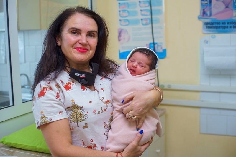 Община Мездра подпомогна финансово 84 родители при раждане на дете през 2020 г.