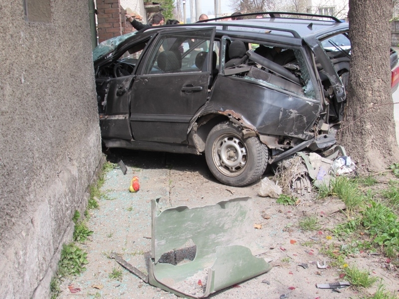 Около 16 часа в петък на телефон 112 е подаден