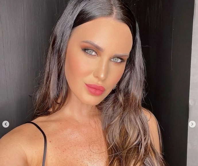 Изкусителната съпруга на бившия аржентински национал Мауро Сарате Натали