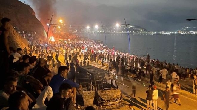 Испания върна повечето от нахлулите 60 000 нелегални мигранти