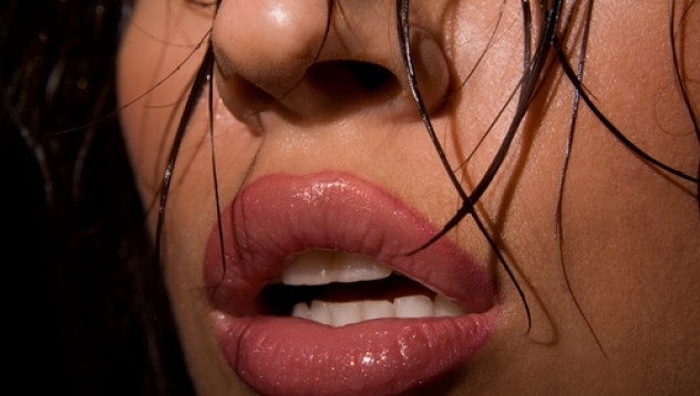 Какво гледаме първо в една жена?