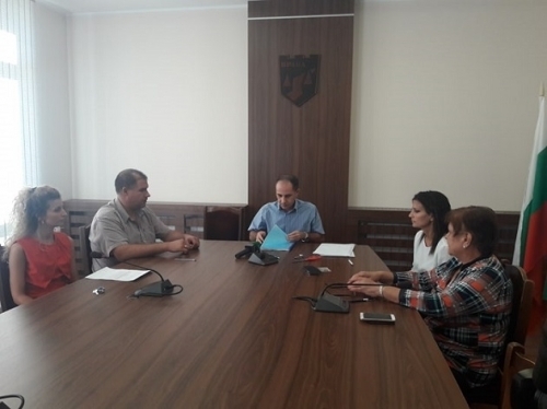 Две врачански фирми са кандидати да ремонтират общински жилища и