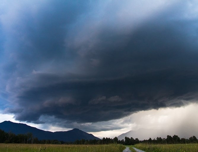 Над Западна и Централна България ще преобладава слънчево време след