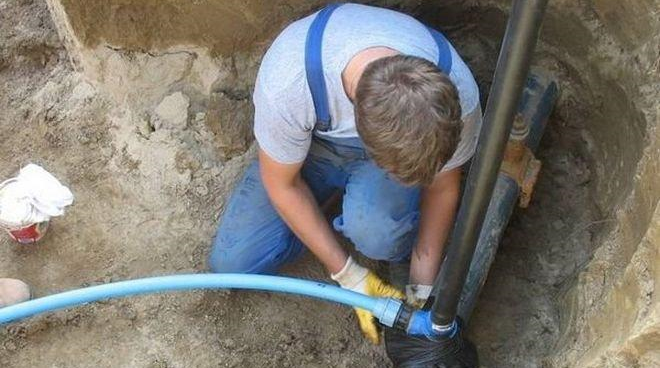 Свлачище е предизвикало авария на напорния водопровод край ломското село