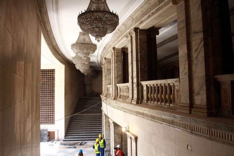 25 годишен охранител на строежа на новото Народно събрание в бившия