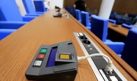Липса на кворум провали второто четене на промените в Изборния