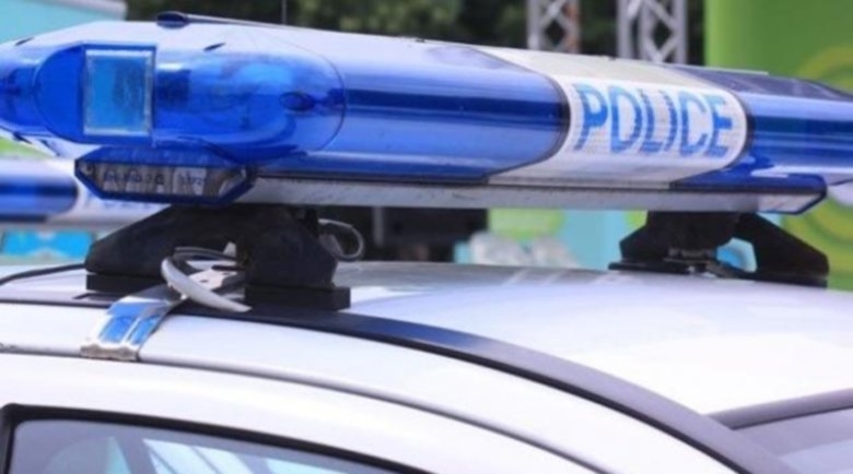 47 годишен апаш открадна ламаринена будка в Монтанско съобщиха от МВР