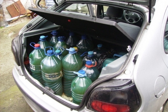 Полицаи са засекли нагъл крадец на дизел с 51 литра