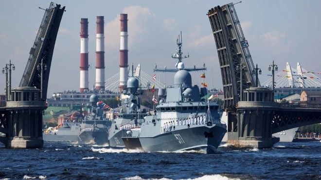 Русия отмени ежегодния парад на военноморския флот в Санкт Петербург