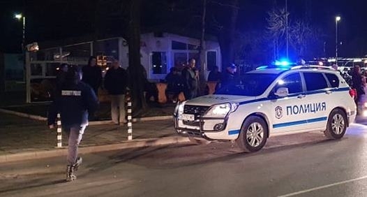 Двама младежи системно тормозят момче заради негова бивша изгора научи