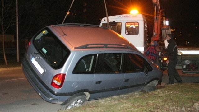 Мъртвопиян мъж катастрофира в Монтанско научи BulNews Пътният инцидент е станал