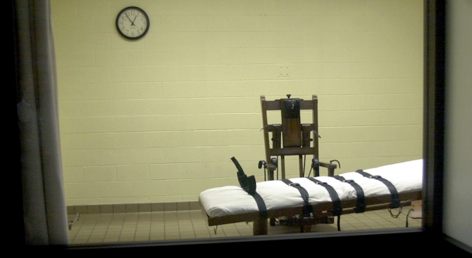 Египетските власти екзекутираха 15 души осъдени на смърт за тероризъм