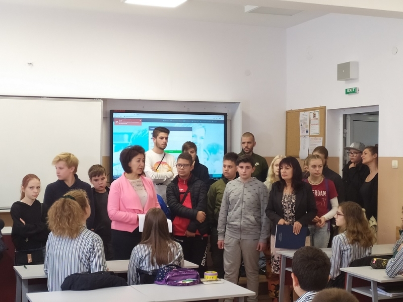 Изиграй Заснеми Сподели е проект по Програма Еразъм който