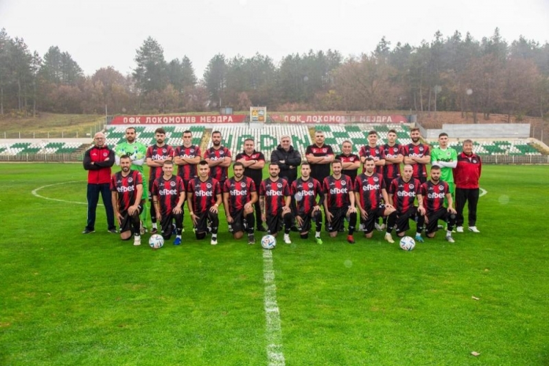 Лидерът в Северозападна Трета лига Локомотив Мездра инкасира минимална първа