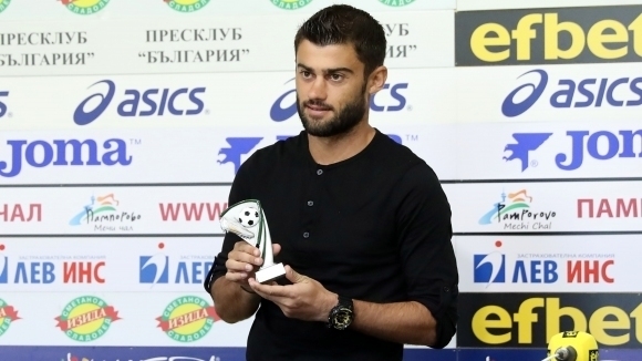 Голмайсторът на Първа лига Петър Атанасов който в първите пет