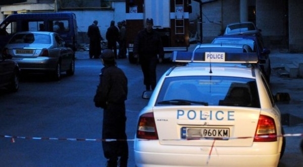 Агресивен тийнейджър наръга мъж във Врачанско съобщиха от пресцентъра на