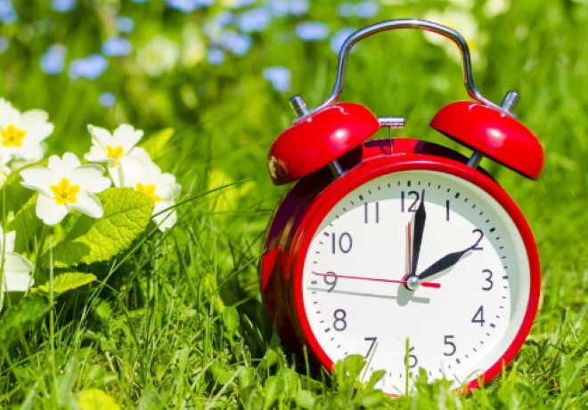 Тази нощ България преминава към лятното часово време В 3 00