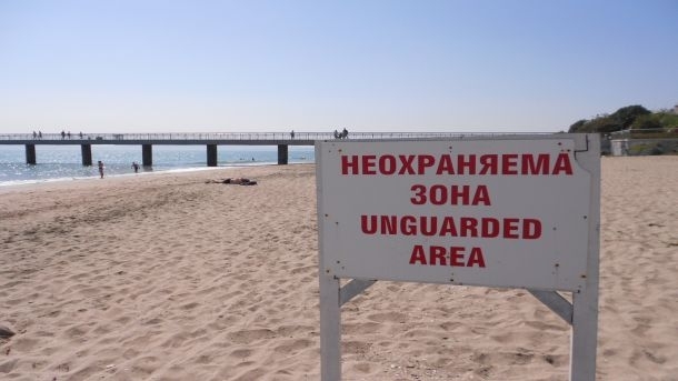 На прага на лятото близо 90 плажа по Черноморието остават