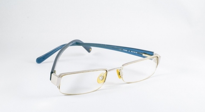 Близо 71 на сто от българите посещават очен лекар само