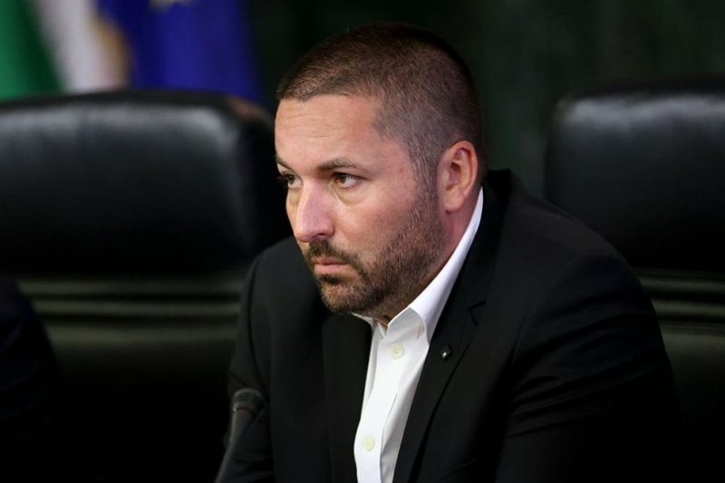 Френското списание Курие де Балкан определи 13 личности като герои