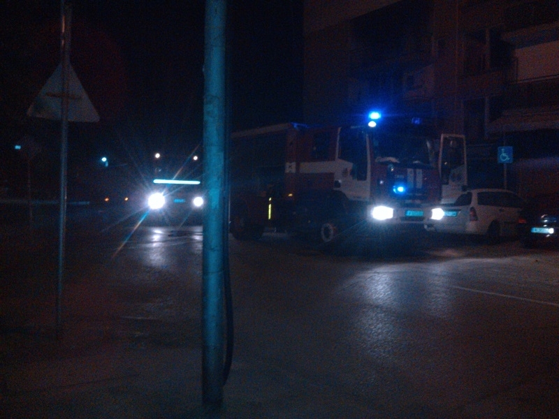 Два екипа на пожарната в Монтана са гасили вчера пожар