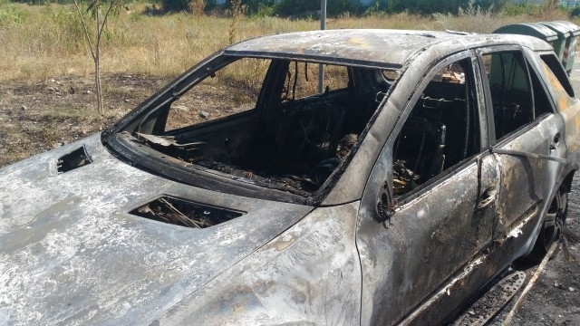 Изгоря колата на монтанчанин, съобщиха от МВР в областния град.