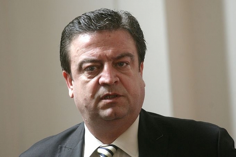 Не разсъждаваме какви са реалните проблеми на обществото След 30