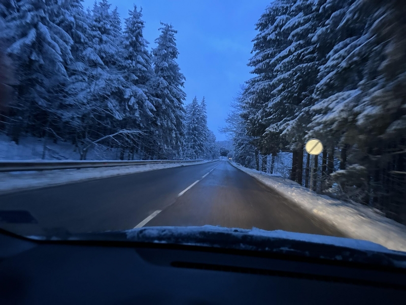Истинска снежна Коледа преживяхме през последните часове Но освен че