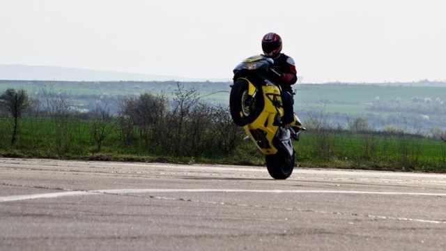 Неправоспособен мотопедист е бил спрян във врачанско село съобщиха от