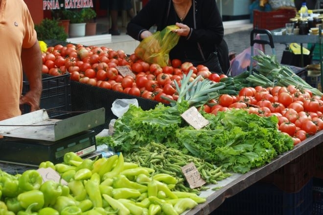 Българите масово пазаруват в Гърция, до 30% по-евтино излиза в южната ни съседка