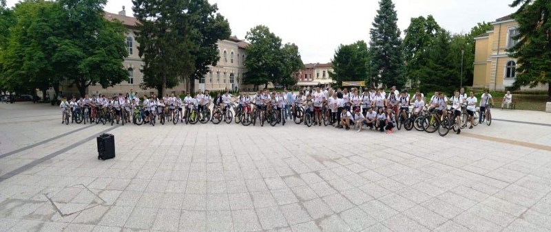 Над 100 ученици се включиха във велопохода НЕ на наркотиците