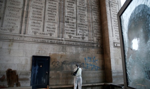 Началникът на полицията в Париж осъди безредиците при протестите в