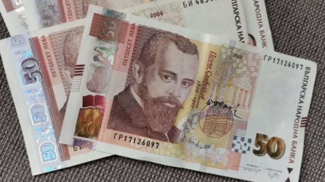 Общо 409 броя фалшиви български банкноти са задържани от БНБ за периода