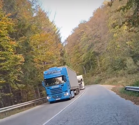 Въпреки забраната ТИР ове масово продължават да минават през прохода Петрохан