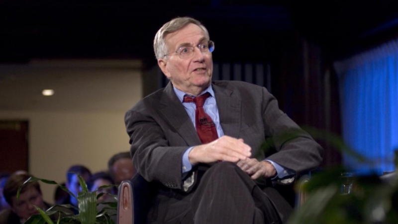 Коментар на Сиймор ХЪРШ американски разследващ журналист и писател
Не знам