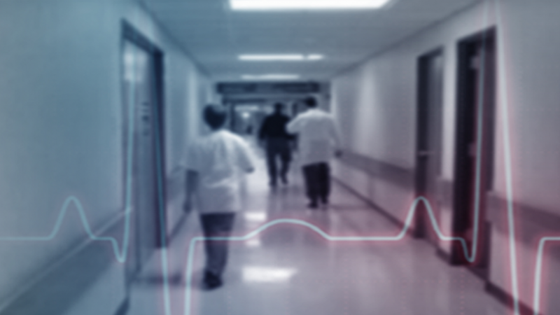 Волтова дъга обгори тежко двама електромонтьори в Габрово съобщават от