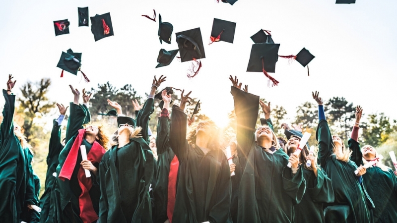 Националният център за информация и документация на Министерството на образованието