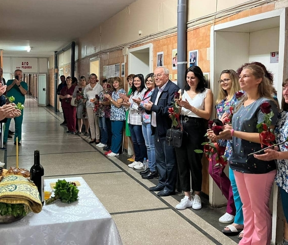 Дни преди Бабинден от АГО на МБАЛ Христо Ботев във