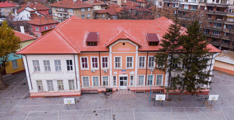 Последната сметка за улично осветление на община Монтана е двойно