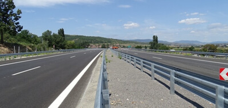 Движението при км 19 на АМ Струма в посока Дупница