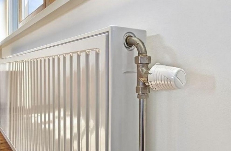 Горещата вода от парното в Киев наводни 9 души в