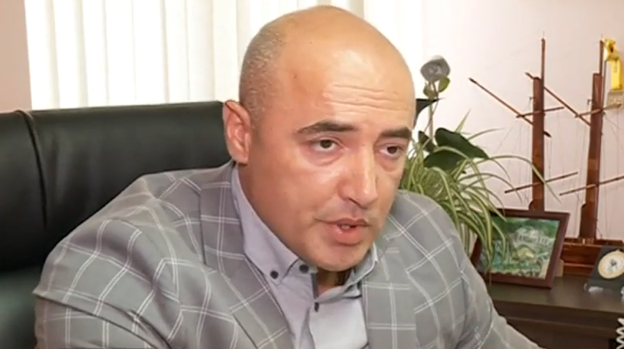 Заложници на непрестанен тормоз Цял блок във Варна живее в