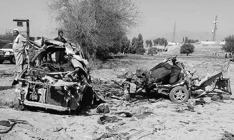 Експлозия в Афганистан отне живота на най малко 15 души Десетки