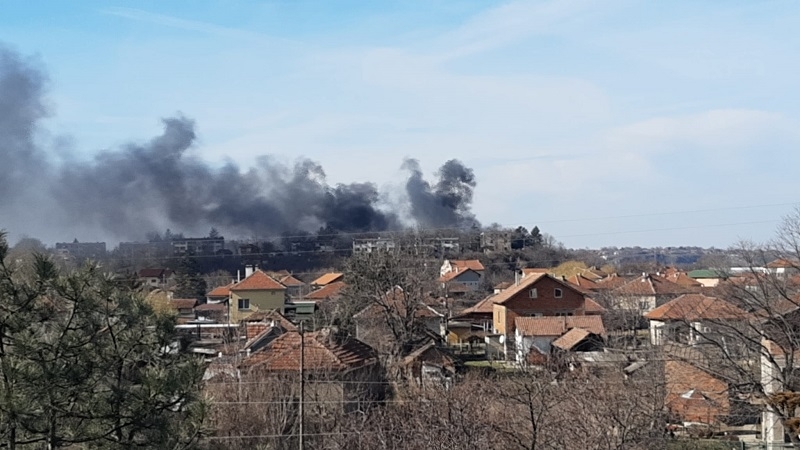 Голям пожар е избухнал в Мизия научи агенция BulNews Огненият инцидент