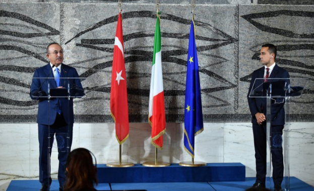 Турция преустанови сделката за закупуване на хеликоптери от италианската компания