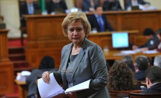 Прагът за кешовите разплащания се запазва на 10 000 лева